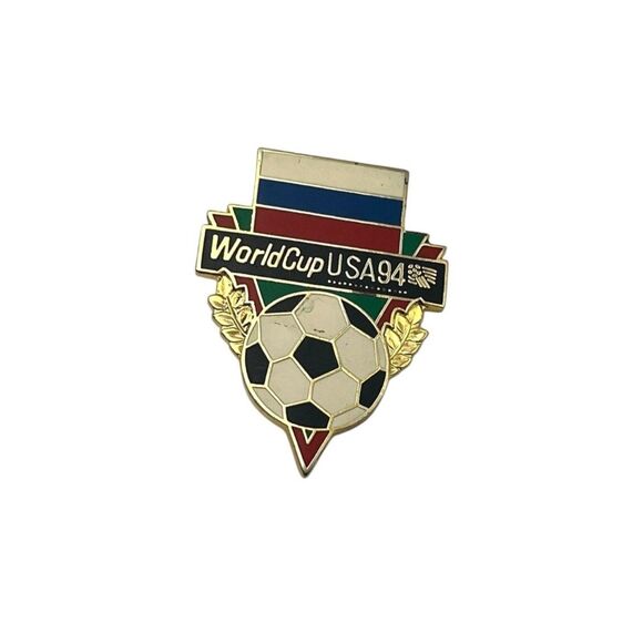 Vintage 1994 World Cup USA 94 Soccer Russia Enamel Pin - Picture 1 of 2
